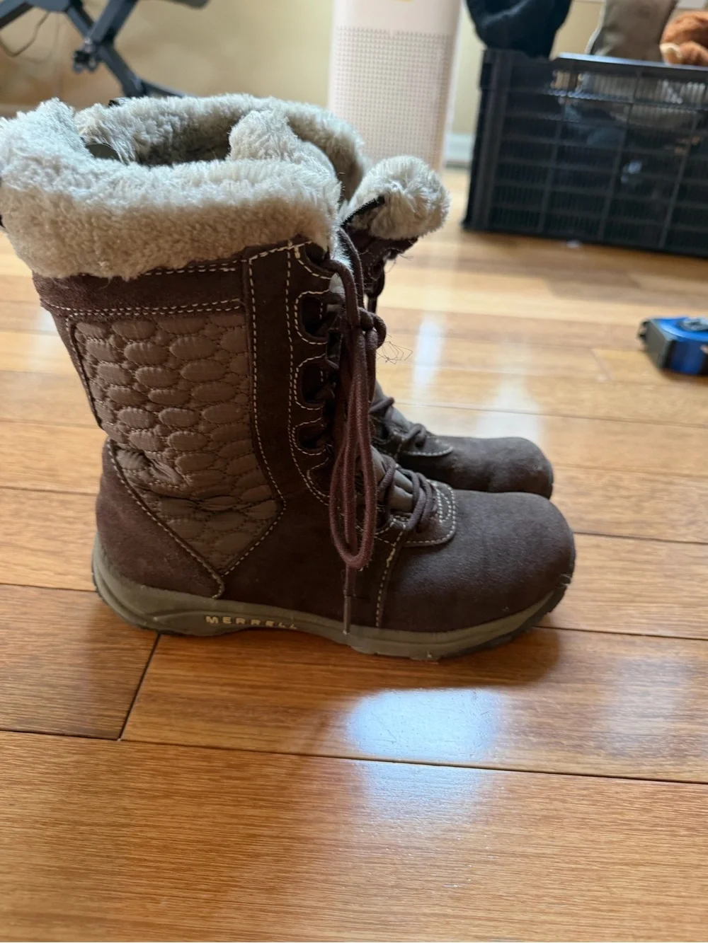Merrell Women's Brown Faux Fur Winter Lace-Up Boots